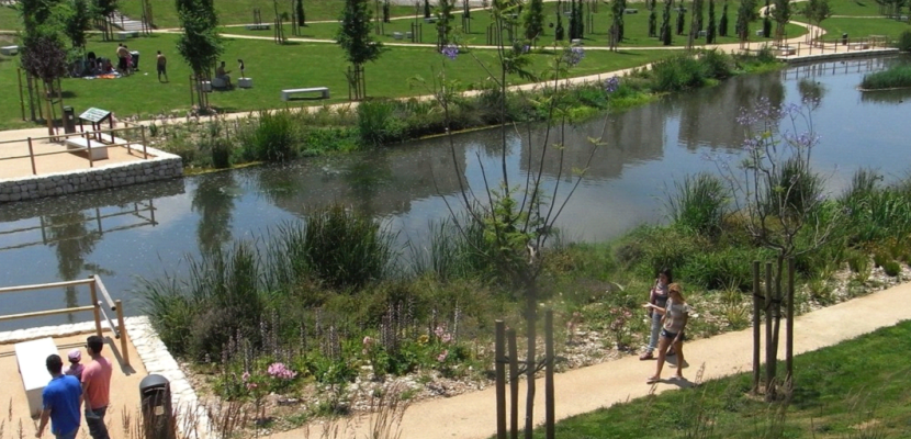 View of ‘La Marjal’ floodable park and the landscape it creates