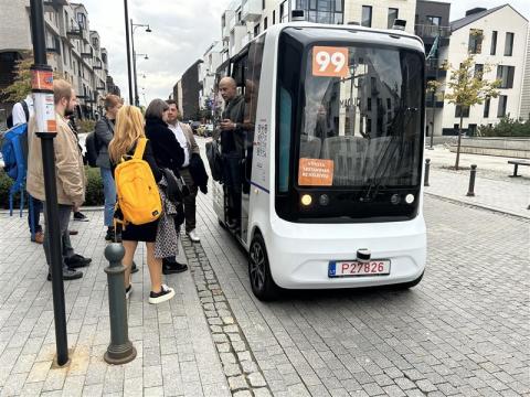 EMBRACER partners test the self-driving bus