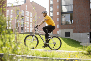 Cyclist in Kangas residental area Jyväskylä