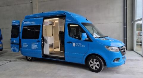 Van where the technical staff travels to provide the service