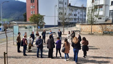 Visit to Barrendain square at Beasain. Kalelagun project