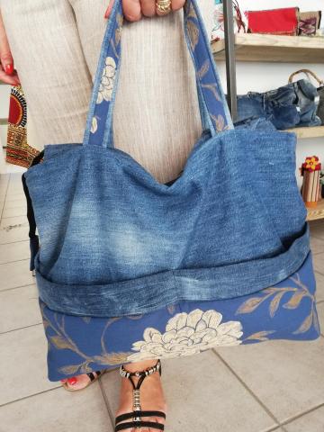 Maxi bag made in jeans
