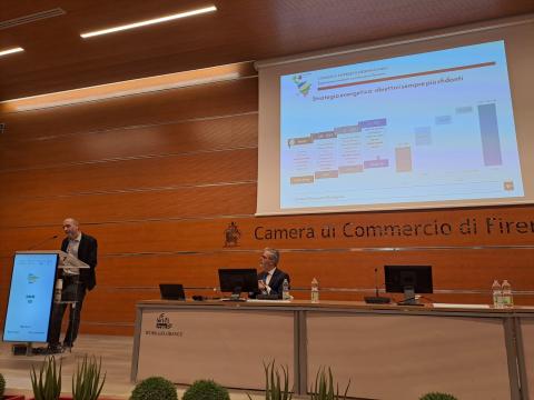 Mr. David Tei from Tuscany Regione makes a presentation at the event