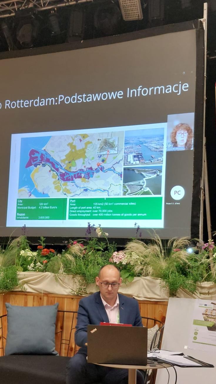 Showing of Rotterdam presentation about greening policy