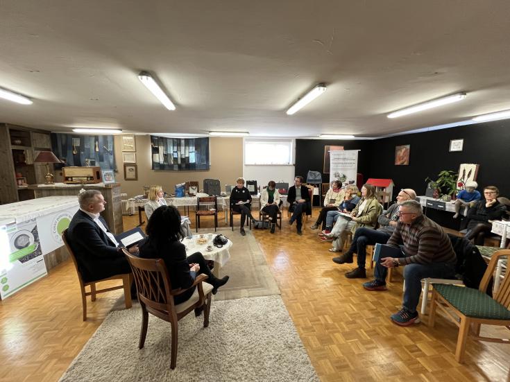 Policy decision-makers and practicioners of reuse having a meeting at the REUSE center in Ljubljana, Slovenia