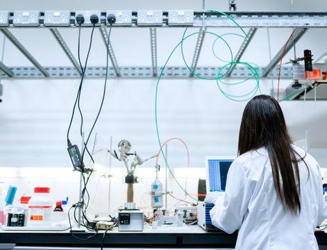 Woman working in a lab