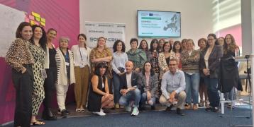 Participants of the first meeting of Spanish stakeholders’ group stand together