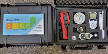 A toolkit "CARBON REDUCTION SUITCASE" 