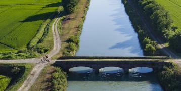 Cycling along ovest sesia chanels