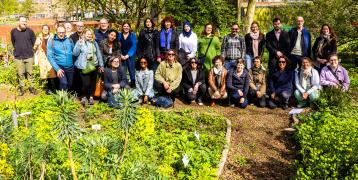 Group picture of the partners in the botanical garden Afrikaanderwijk