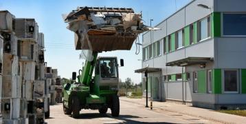 Work at the Electronic Waste Recovery Ltd. in Karcag, Hungary