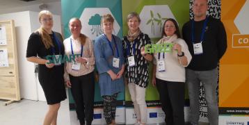 Tiia Nordström (left) and Kirsi Kiiskinen from ACTIVE ID, Hanna Suutari and Marjut Villanen from ClimateGO and Aino Vepsäläinen and Ari Hautaniemi from DeCo -project