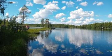 Picture of lake Pieni Koirajärvi in the national Park